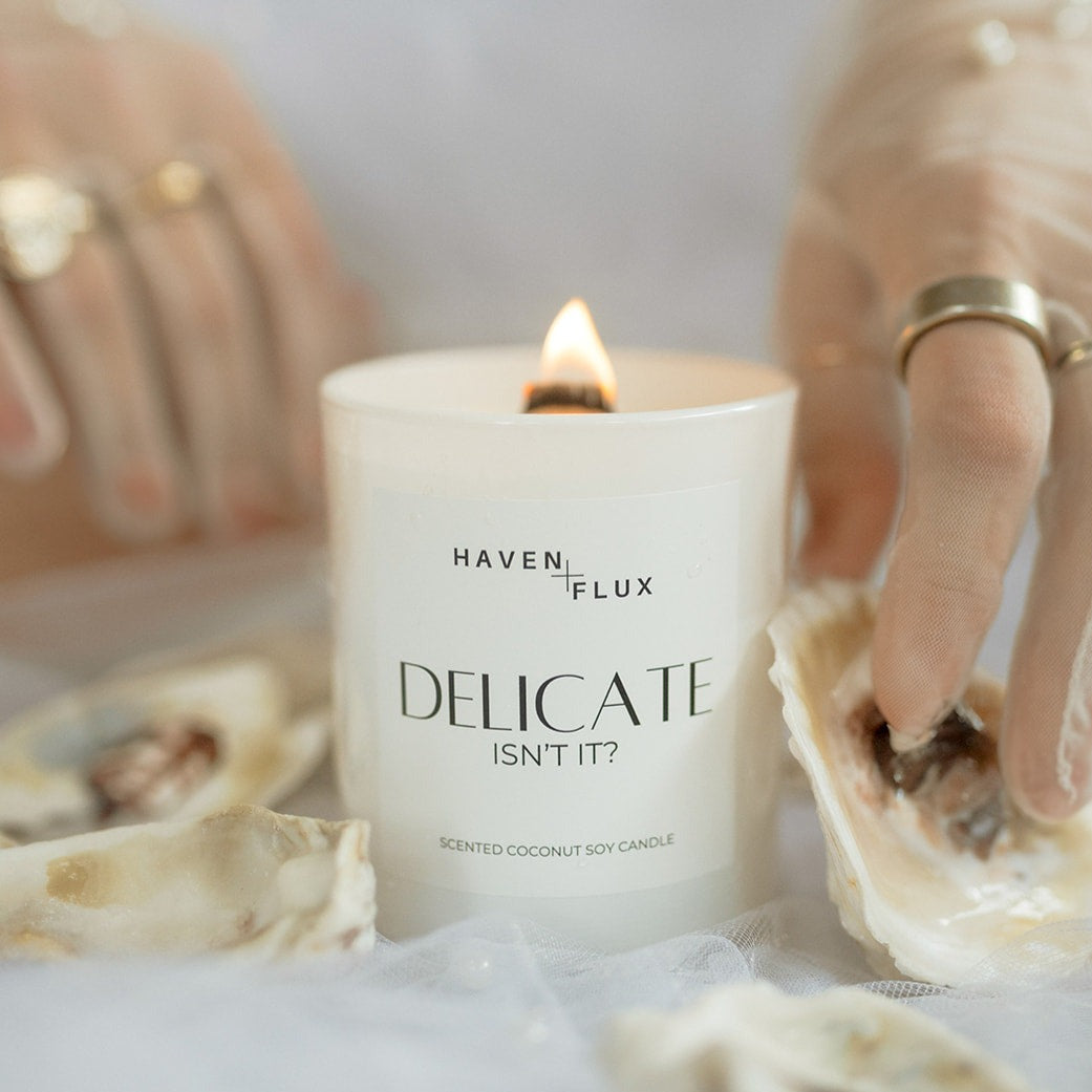 DELICATE CANDLE
