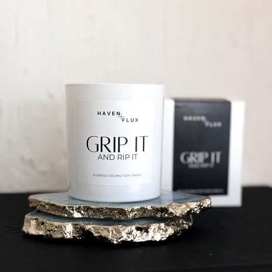 Transform your space with Grip It and Rip It! This 9oz luxury coconut soy candle, featuring fresh squeezed lime juice, citrus salt rim, and waxed wood, is the perfect gift for golfers and achievers. Enjoy a non-toxic, invigorating scent that inspires success and celebration.