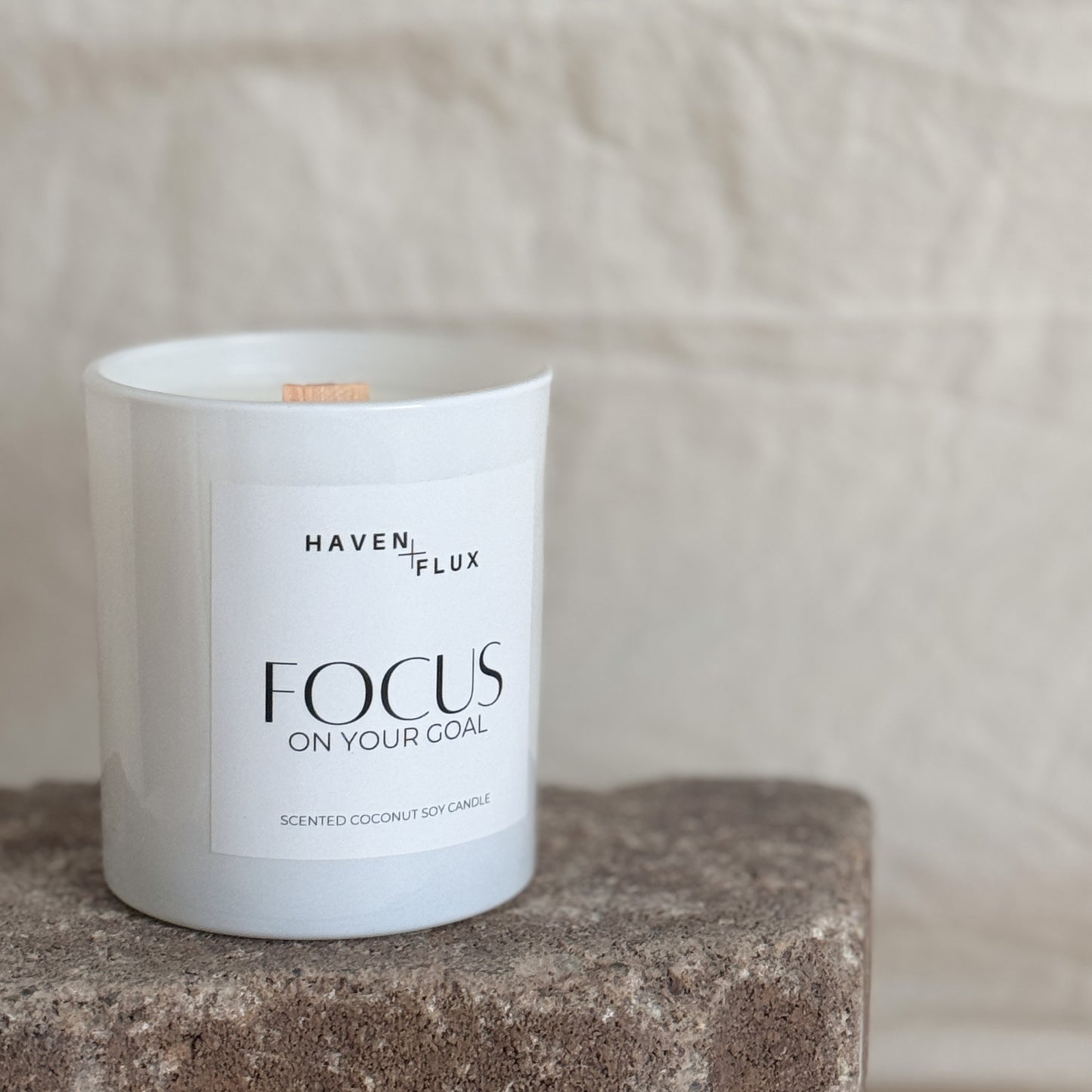 FOCUS CANDLE